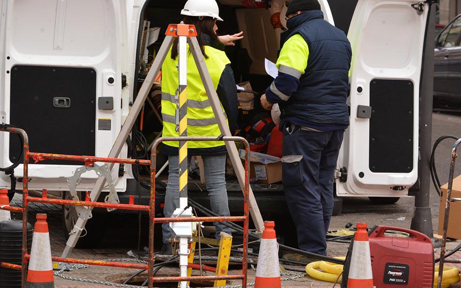 camion pompage assainissement Paris 12